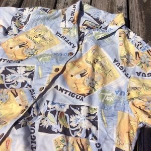 Hawaiian vibes Button up top
